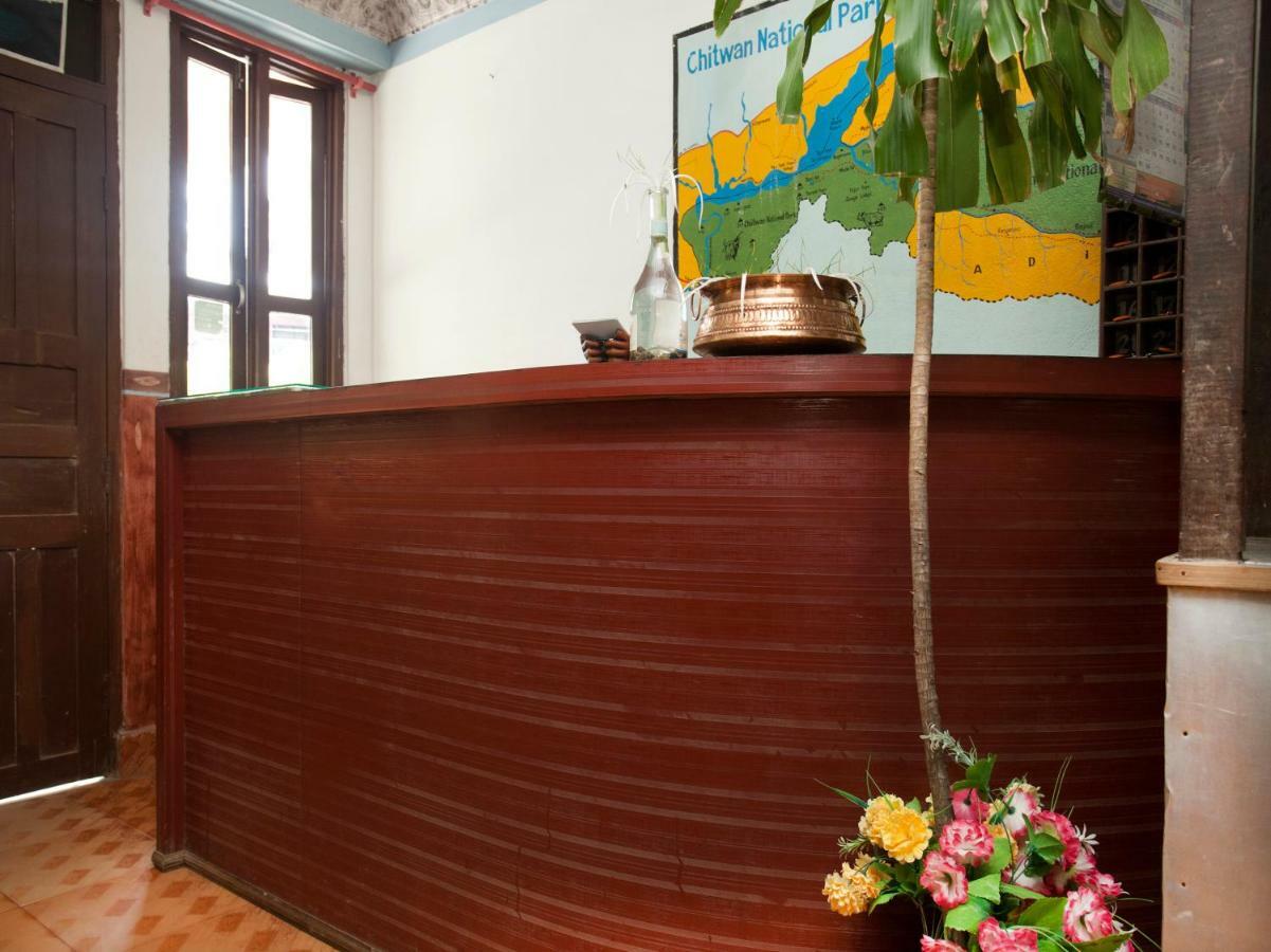 Spot On 486 Hotel Holy Lodge Sauraha Exterior foto
