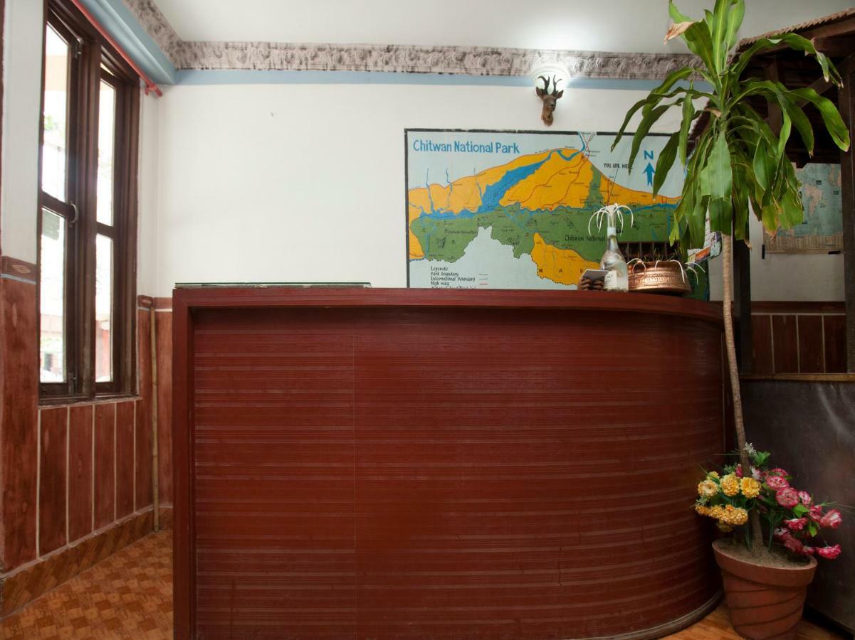Spot On 486 Hotel Holy Lodge Sauraha Exterior foto